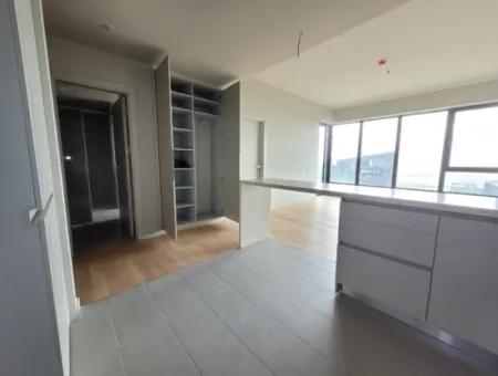 İncek Loft Kiralık  1+1 Şehir Manzaralı 10.Kat Daire
