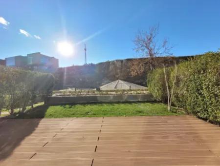 Boş Faturalı İncek Loft Satılık  2+1 Bahçe Dubleks Şehir Manzaralı Daire