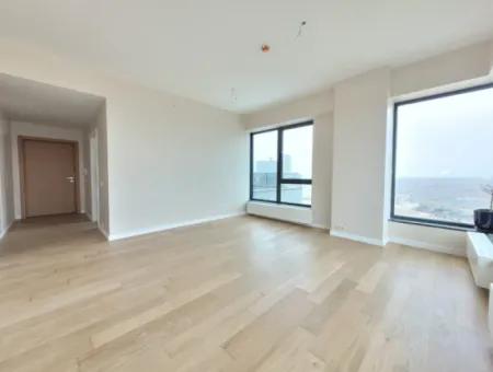 İncek Loft Satılık  2+1 85 M² 23.Kat Mogan Cephe Daire