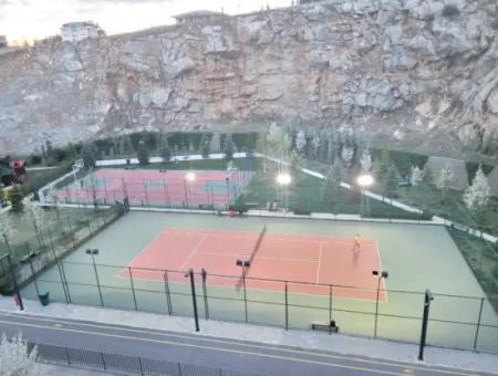 İncek Loft Satılık  3.5+1 140 M² 3.Kat Peyzaj Cephe Daire