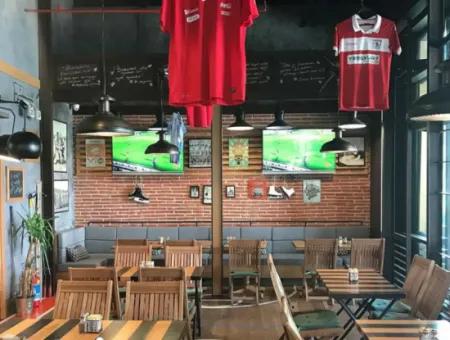 Boş İncek Loft  Satılık 1+1 Göl Manzaralı 2.Kat Daire