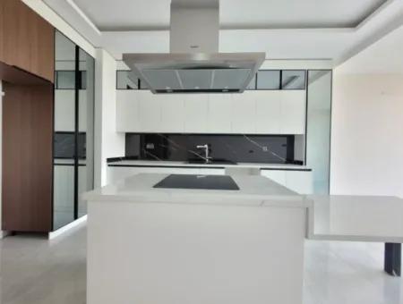 Ankara Çayyolu Alacaatlı Mh. Satılık Viole Sitesi As Royal Prestij Yatay Mimarı Bahçe Katı  4+1 Daire