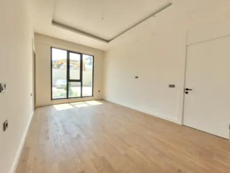 Ankara Çayyolu Alacaatlı Mh. Satılık Viole Sitesi As Royal Prestij Yatay Mimarı Bahçe Katı  4+1 Daire