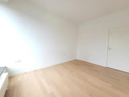 İncek Loft Satılık Teraslı  3+1 Şehir Manzaralı 3.Kat Daire
